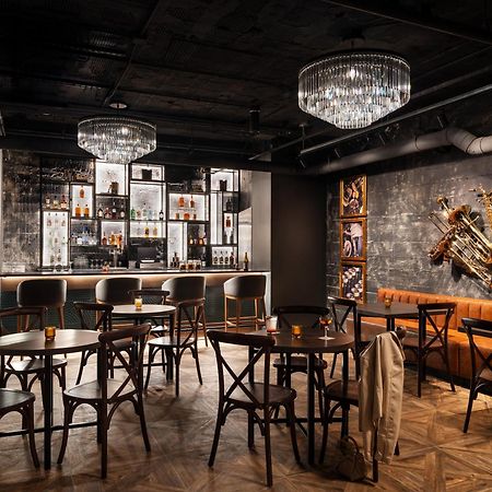 Готель Moxy Springfield Downtown Екстер'єр фото