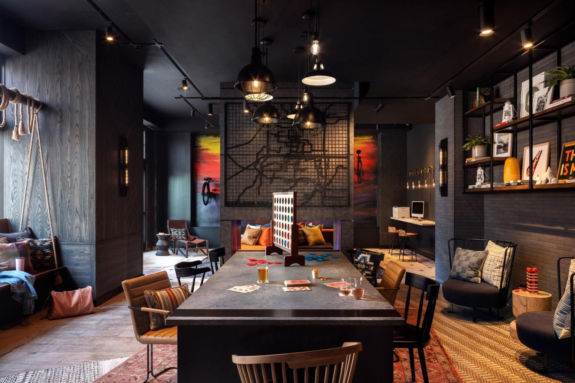 Готель Moxy Springfield Downtown Екстер'єр фото