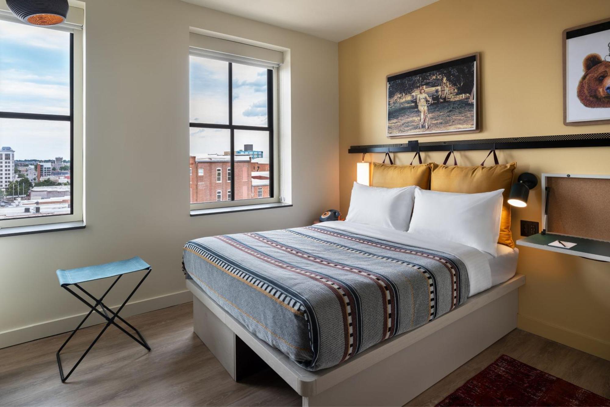 Готель Moxy Springfield Downtown Екстер'єр фото