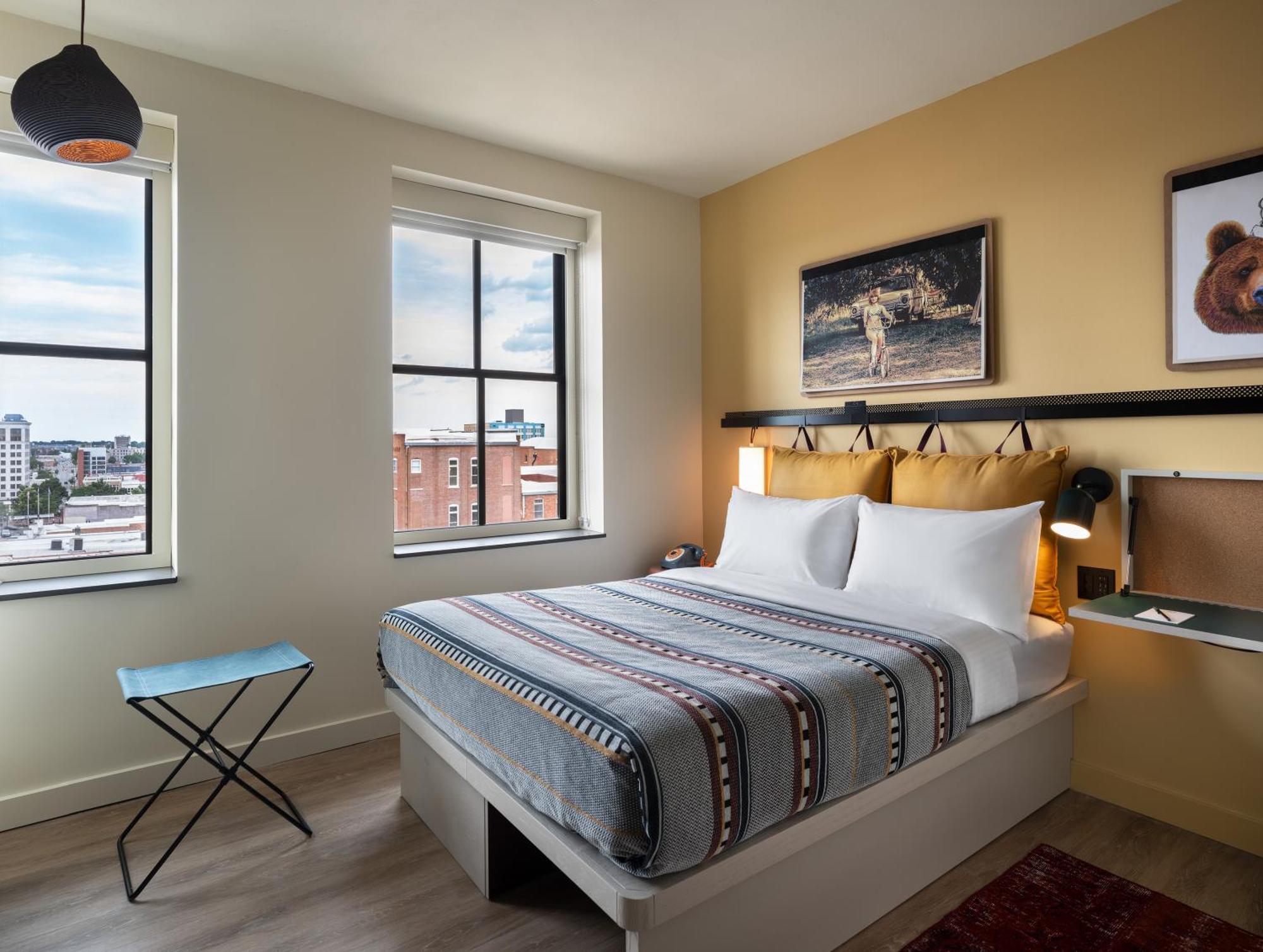Готель Moxy Springfield Downtown Екстер'єр фото