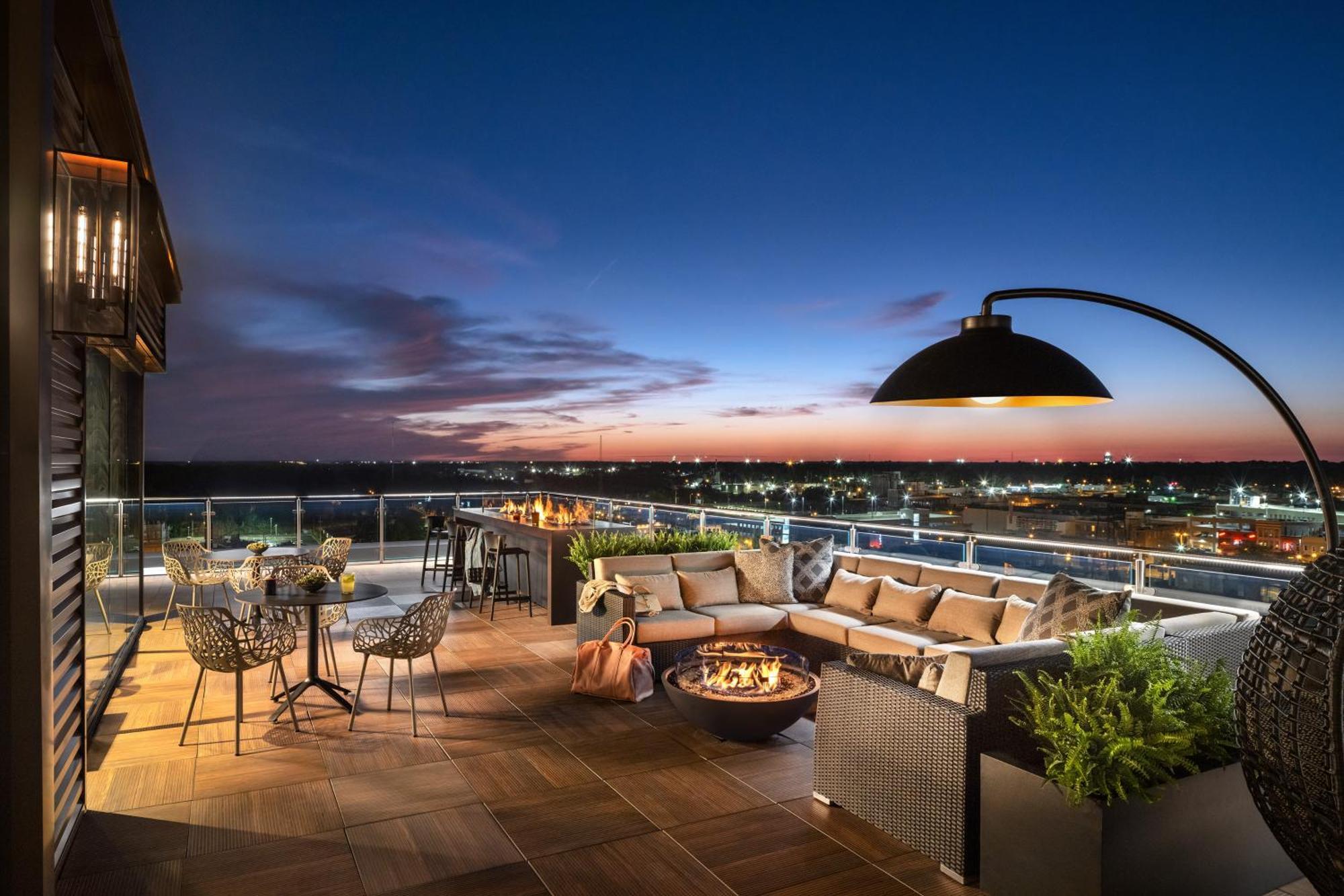 Готель Moxy Springfield Downtown Екстер'єр фото